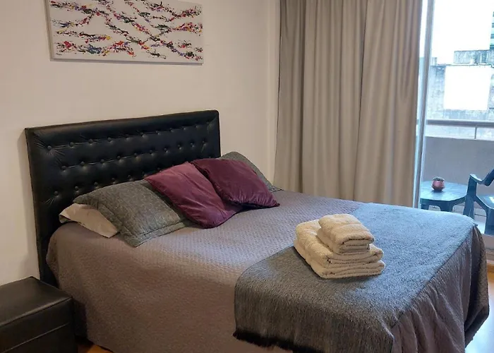 Excelente Departamento, Piso Alto