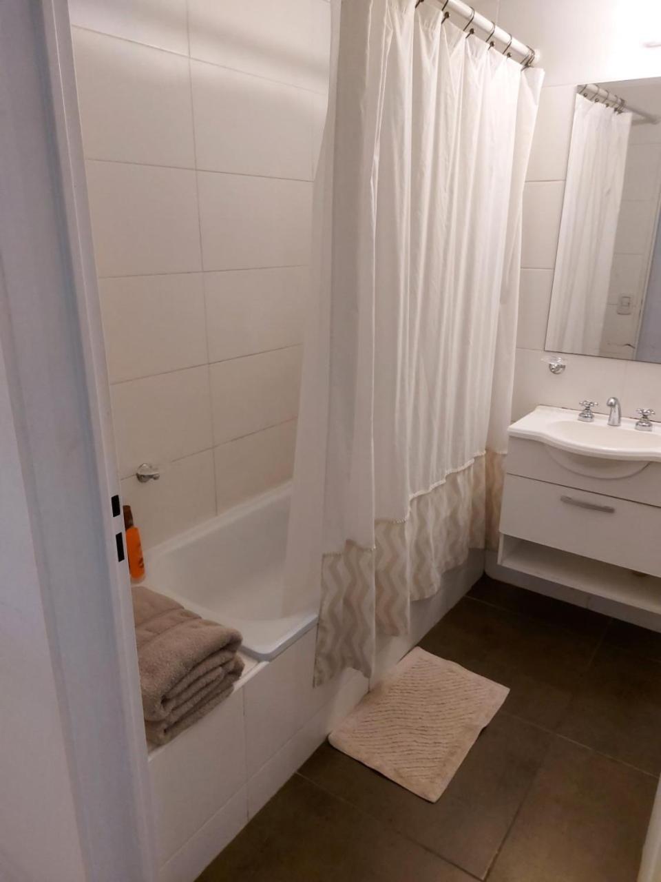 Excelente Departamento, Piso Alto Apartamento